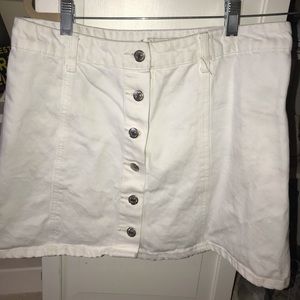 white denim skirt